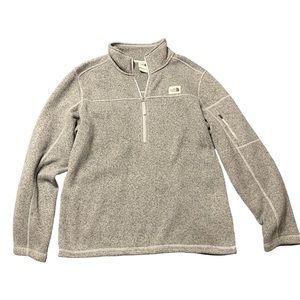 Mens gray North Face Quarter Zip. Size: Large